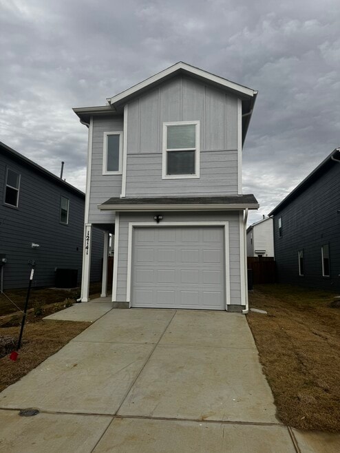 Building Photo - 12141 Steeplechase Dr