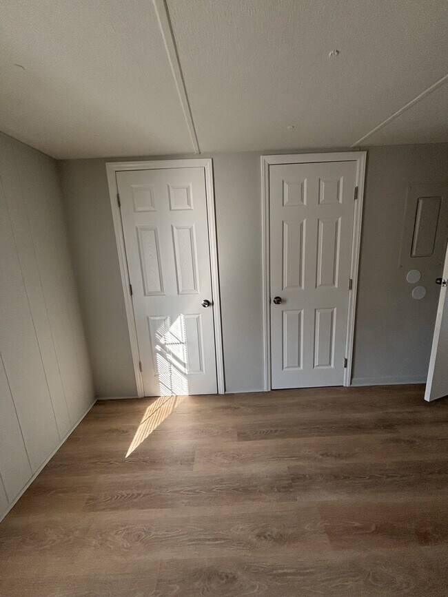 Building Photo - 53 Cushion Pl