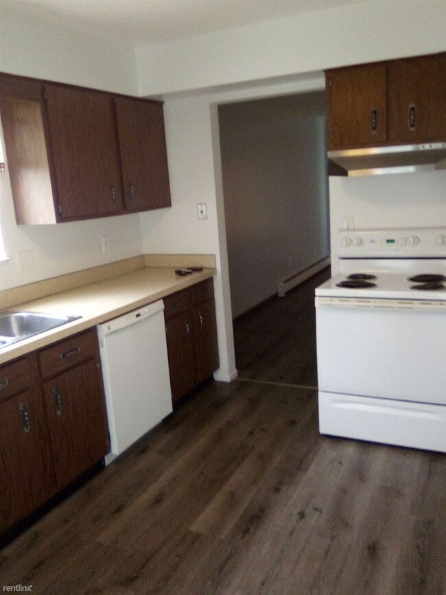 Building Photo - 2 br, 1 bath Duplex - 6111 Weiss St