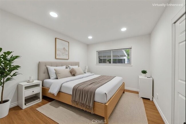 Building Photo - 4201 Franklin Ave