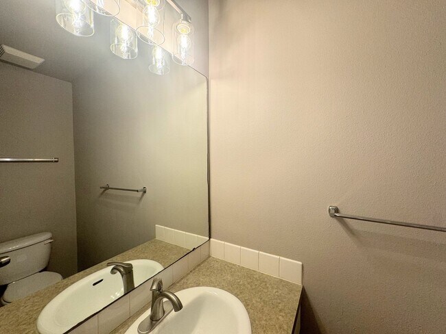 Building Photo - RGL Properties - 9614-9616