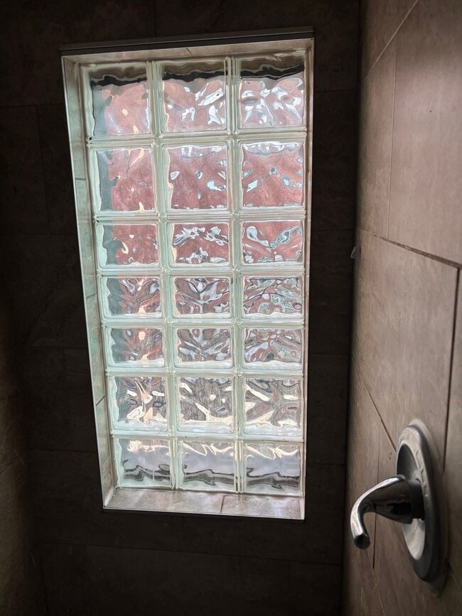 Building Photo - BEAUTIFUL, BRIGHT AND OPEN 1 BED, 1 BATH  HOUSE IN HEART OF NORTHSIDE- AVAIL NOW!