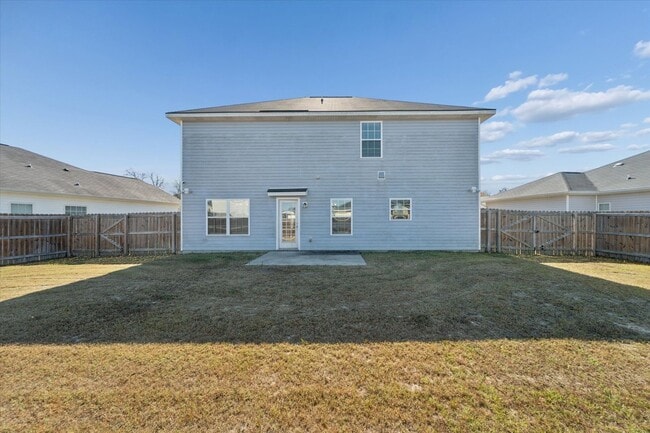 Building Photo - MOVE-IN READY! (Pet Friendly)