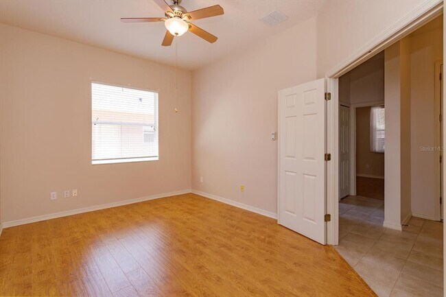 Building Photo - 120 Crepe Myrtle Dr