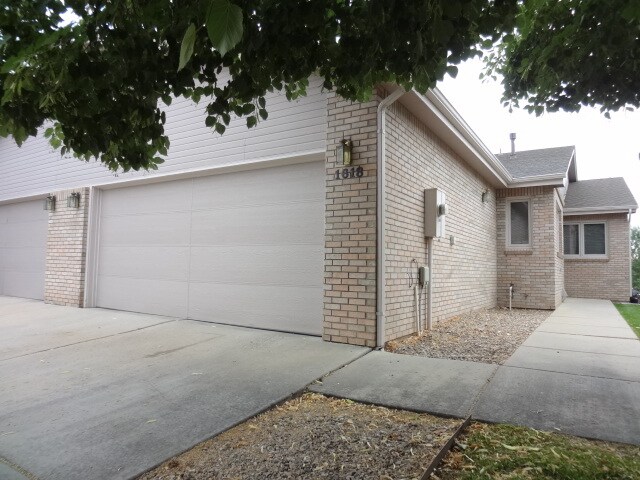 Building Photo - 1618 Northbrook Dr