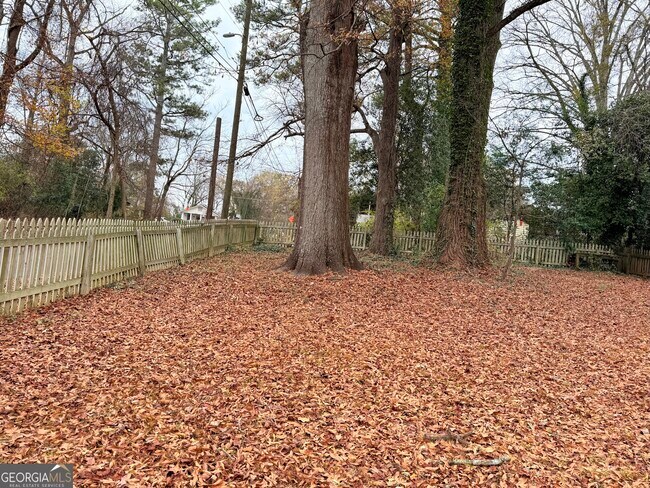 Building Photo - 963 Prospect Ave SE