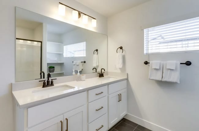 Building Photo - FURNISHED Charming 4 bedroom, 2.5 American Fork Home