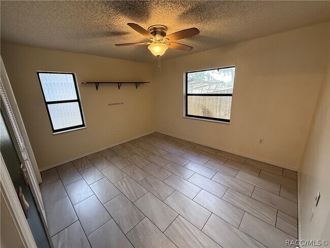 Building Photo - 2235 W Springlake Dr