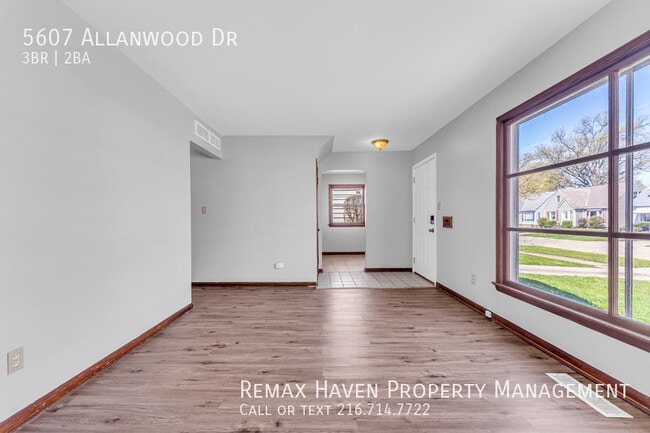 Building Photo - 5607 Allanwood Dr