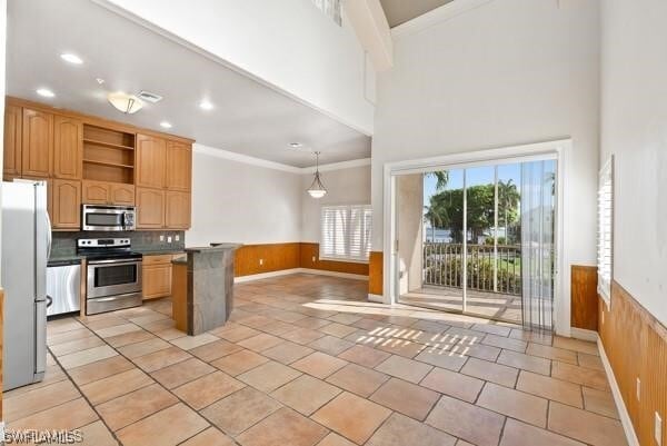 Building Photo - 819 James St