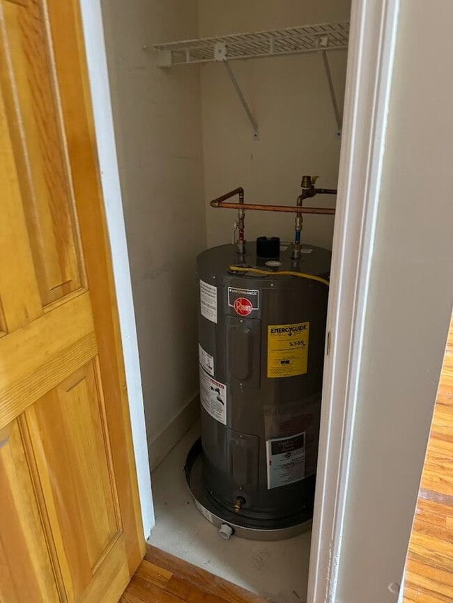 Building Photo - Portsmouth 1 bedroom