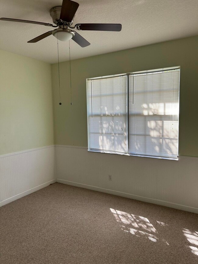 Building Photo - 433 Gardendale Cir SE