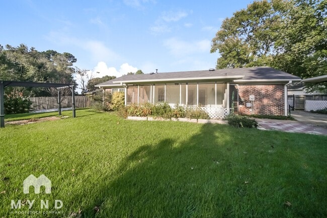 Building Photo - 7401 Briarwood Cove
