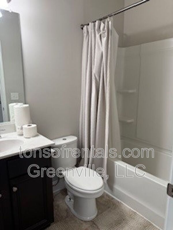 Building Photo - 105 Sea Harbour Way