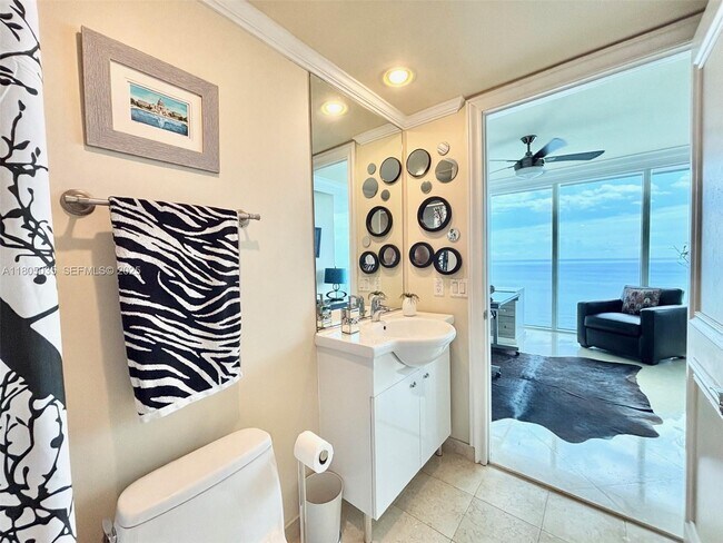 Building Photo - 1830 S Ocean Dr