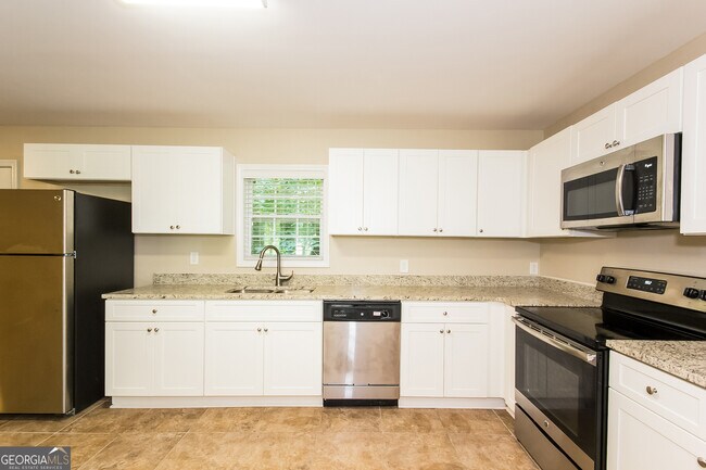 Building Photo - 3510 Ingledale Dr SW