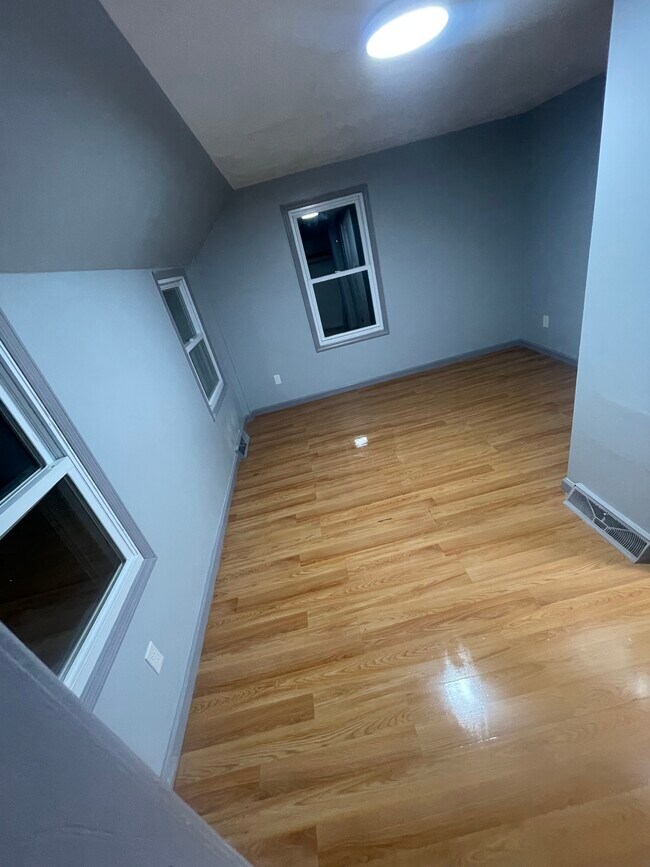 Building Photo - 3422 Vestal Rd