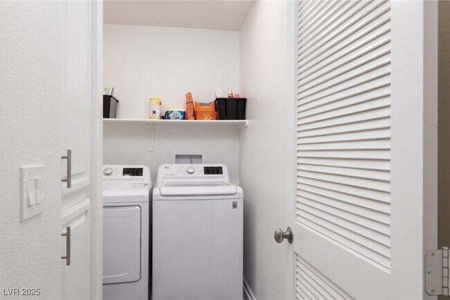 Building Photo - 4421 Mount Penteli Ave