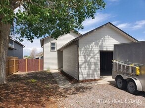 Building Photo - 14525 E 47th Dr