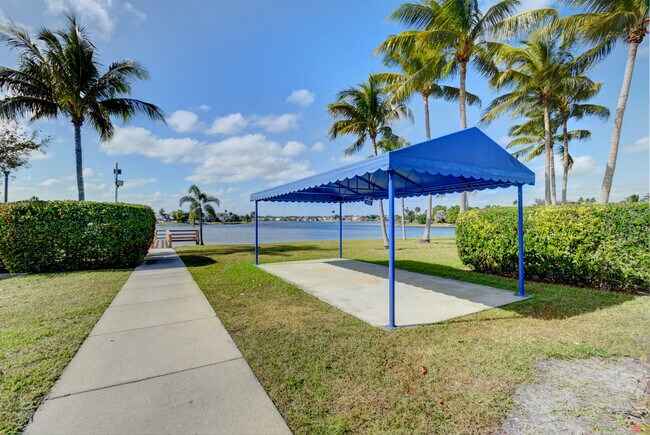 Building Photo - 7390 Ashley Shores Cir