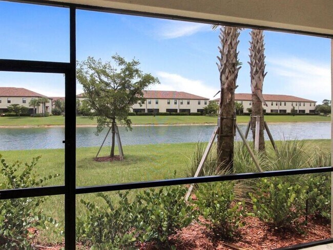 Building Photo - 20411 Lagente Cir