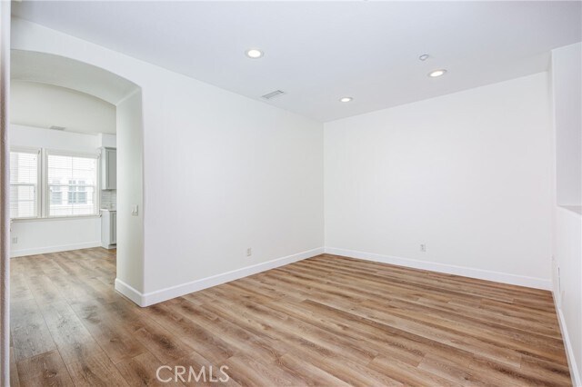 Building Photo - 6254 Seabourne Dr