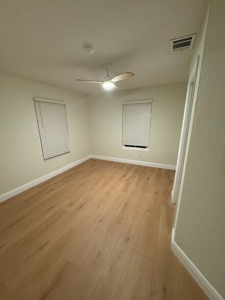 Building Photo - 19021 2nd St NE