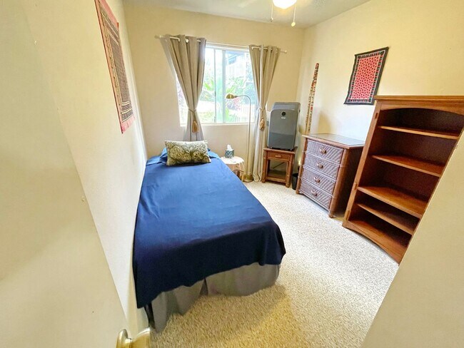 Building Photo - Southpointe - Furnished 2 Bed / 1 Bath Ground Floor Unit w/fenced in yard
