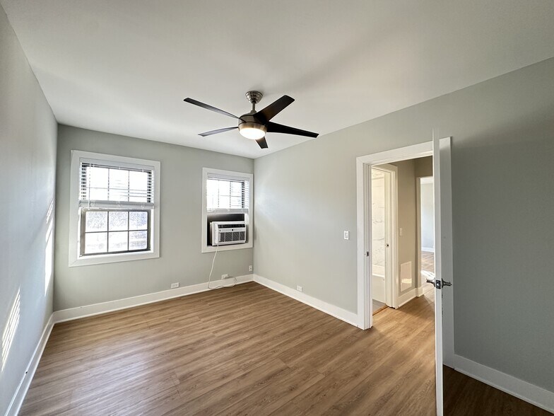 Building Photo - 730 Judson Ave