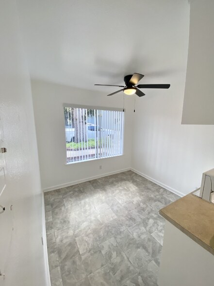 Building Photo - 2116 13th St