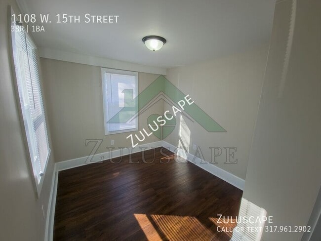 Building Photo - 1108 W 15th St