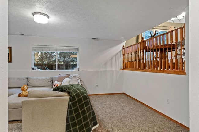 Building Photo - Beautifully done 3 bed 3 bath home in Greenacres/liberty lake area