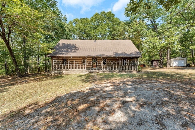 Building Photo - 225 Turkey Creek Rd