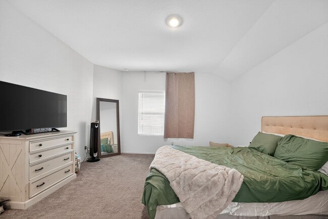 Building Photo - 2420-2424 Four Waters Lp