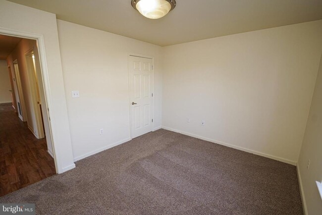 Building Photo - 30630 Umes Blvd