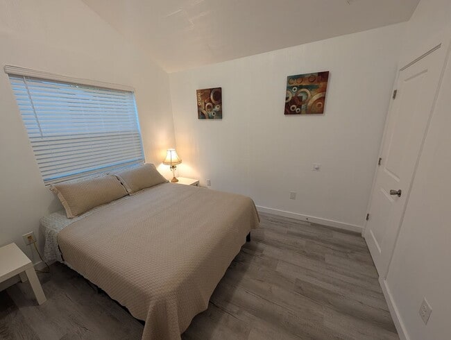 Building Photo - Brand-New ADU in the Heart of Downtown Sarasota!