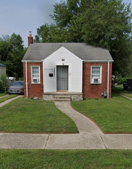 Building Photo - 18699 Shaftsbury Ave