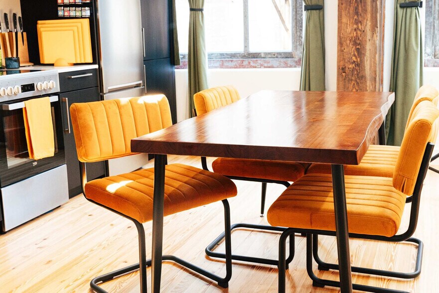 Building Photo - 1911 3rd Ave N