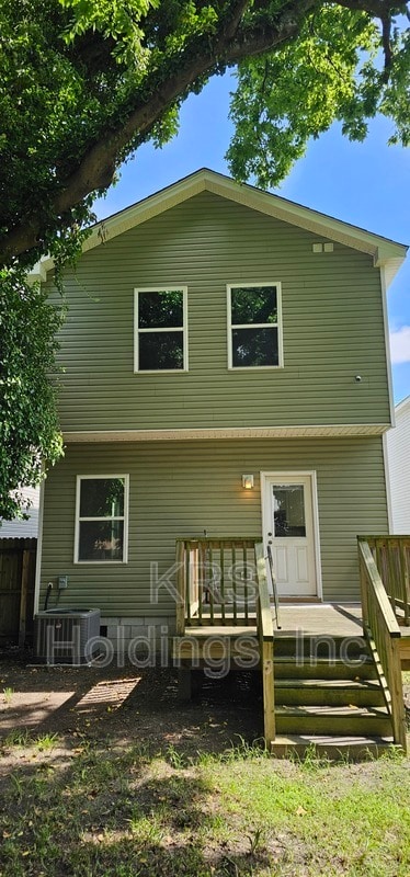 Building Photo - 1002 Carolina St