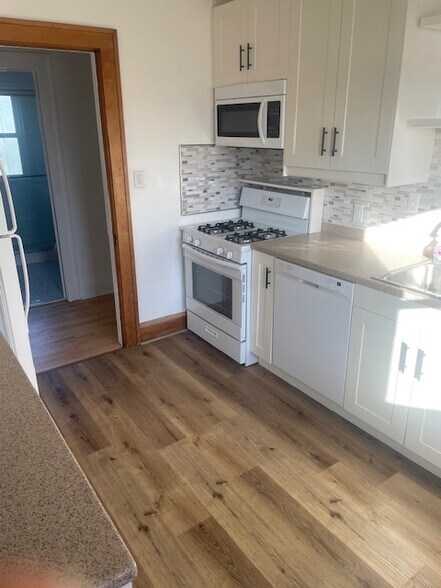 Building Photo - 2948 45th Ave S