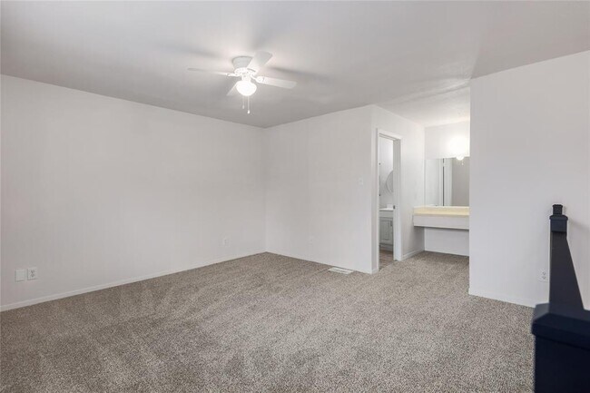 Building Photo - 2201 Mission Hill Dr