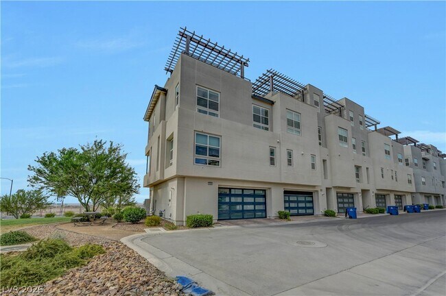 Building Photo - 3348 Esker Rdg Ave