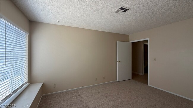 Building Photo - 6368 Spring Meadow Dr