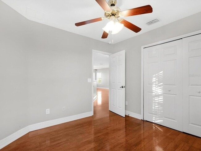 Building Photo - 2274 Geneva Dr