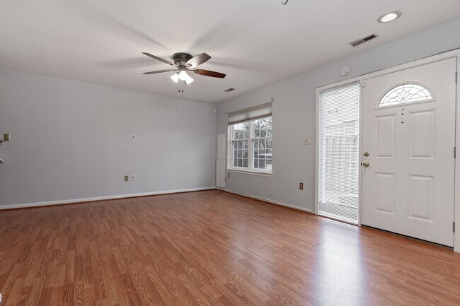 Building Photo - 48 Avonshire Ct