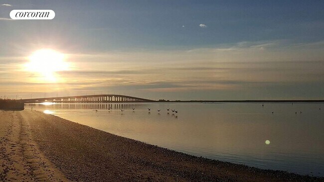 Building Photo - 12 Penny Ln