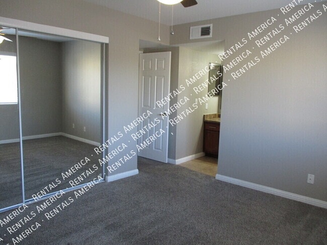 Building Photo - 1350 N 85th Pl