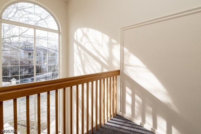 Building Photo - 52 Brookside Ln