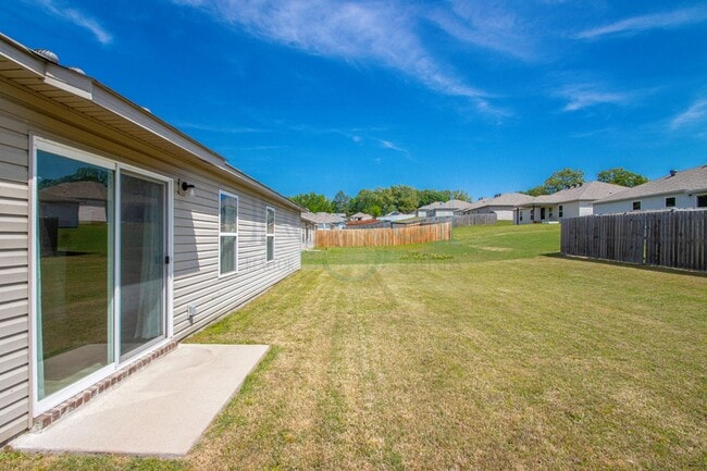 Building Photo - Modern Living in Wisteria: Contemporary 3-Bed 2-Bath Oasis Near I-430