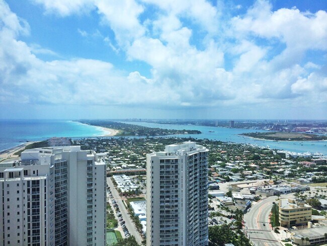 Building Photo - 3000 N Ocean Dr